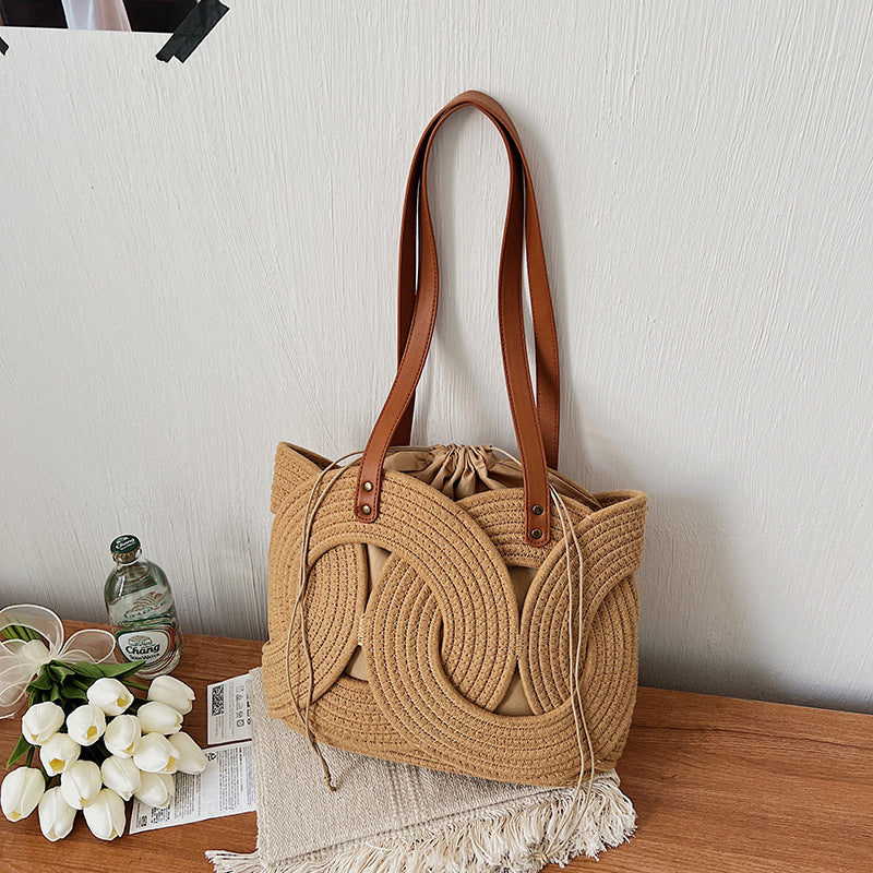 Sac Bandoulière Tressé Main Anneaux Ajourés