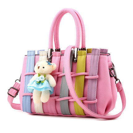 Sac Seau Tressé avec Pendentif Ours — 5 Coloris