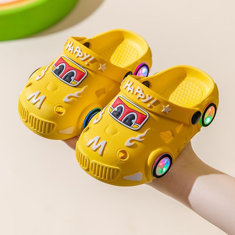 Chaussons Lumineux Enfant Motifs Cartoon