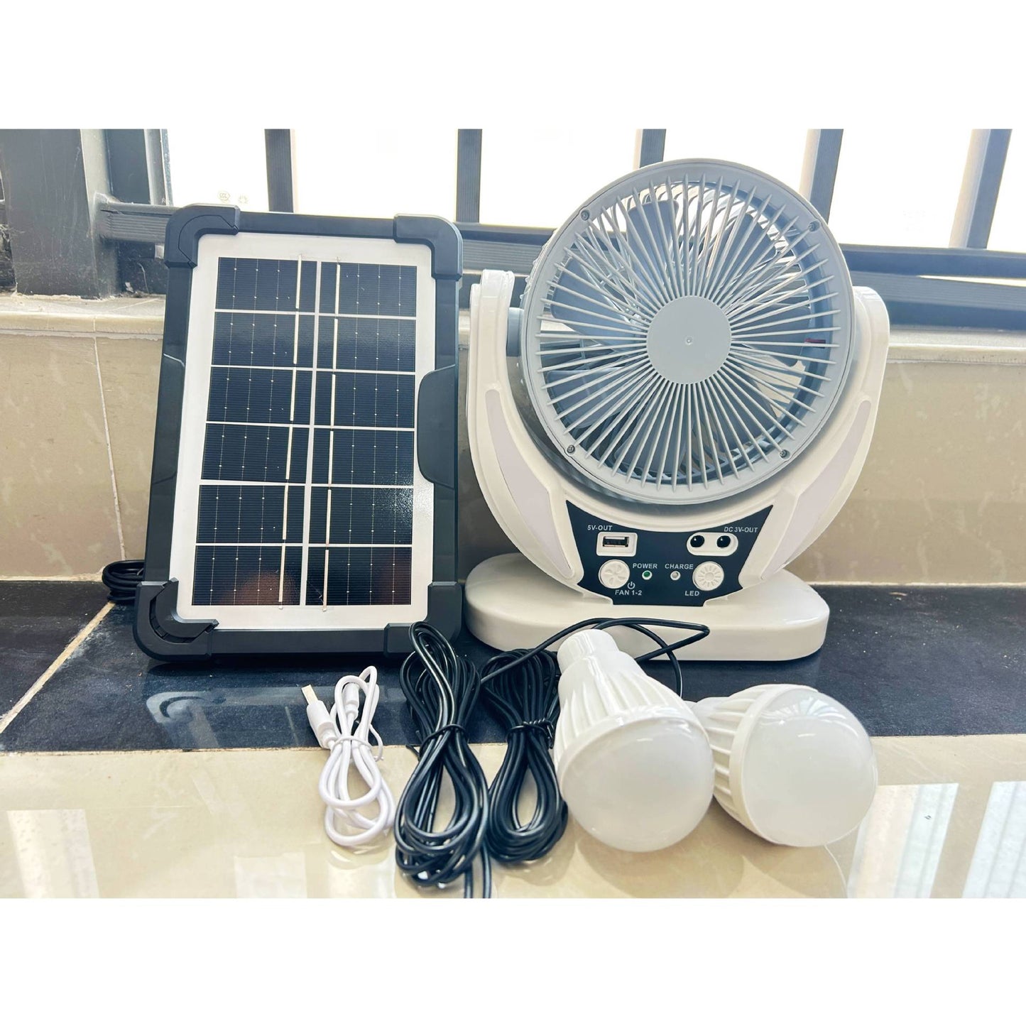 Ventilateur Solaire & USB avec Lumière LED