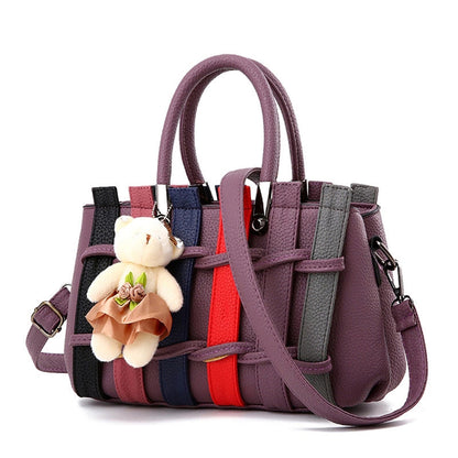Sac Seau Tressé avec Pendentif Ours — 5 Coloris