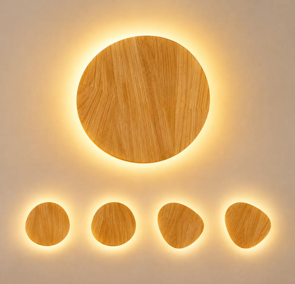 Lot de 4 appliques LED en bois